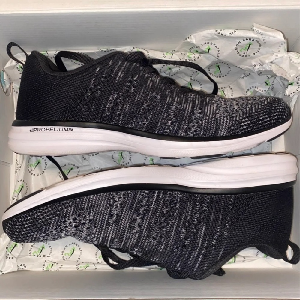APL techloom pro womens size 7.5 black and white fade like new condition